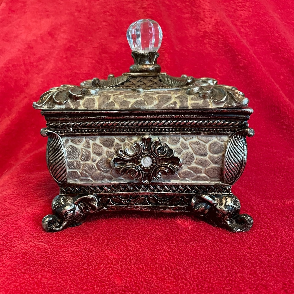 Antique Vintage Style Jewelry Box